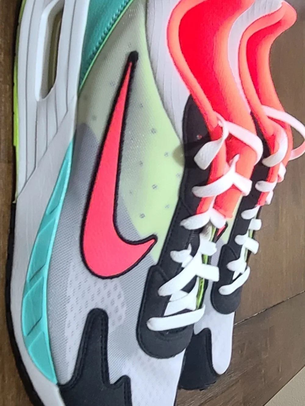 Nike Air Max Solo Hot Punch Multicolor Low Top Lace-Up Mesh Men's FZ4136-001